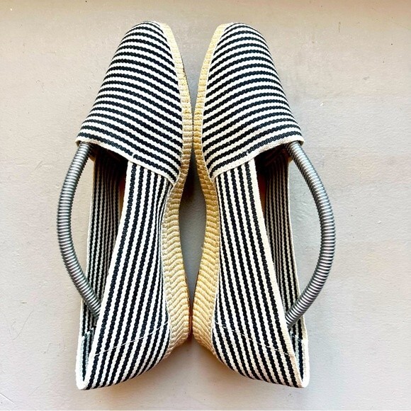 Castaner Cream & Black Striped Espadrille Wedge Slip On Shoes Size 9 fits like 8 - Picture 4 of 14